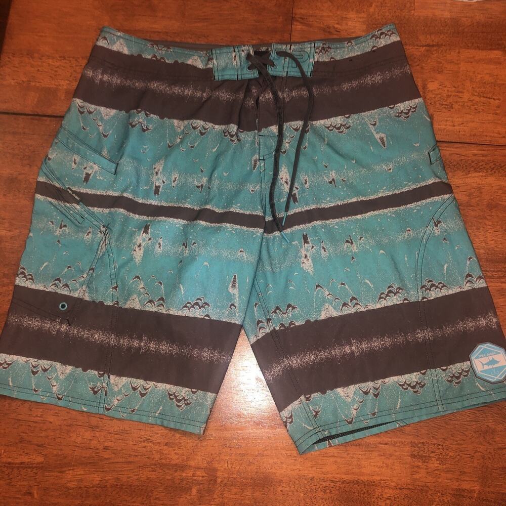 Pelagic Board Shorts Mens 36 Green Sharkskin Tech Pockets Drawstring Fish